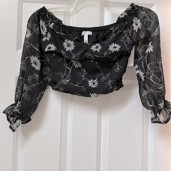 Leith Tops - LEITH Black Floral NWT Off the shoulder crop top